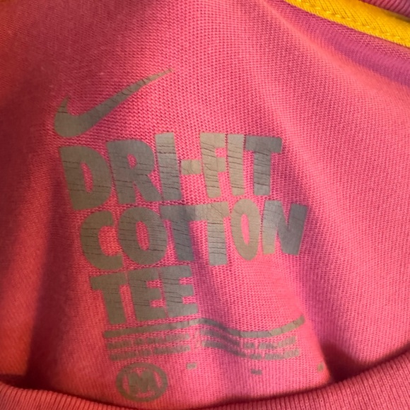 Nike Livestrong tee 💗 - Picture 4 of 6